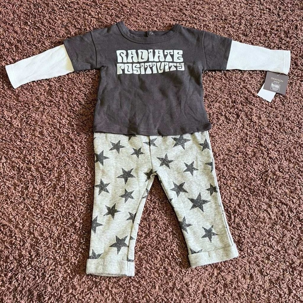 Grayson Mini Baby 12 Month Radiate Positivity Star Print 2pc Outfit Set Gray NWT